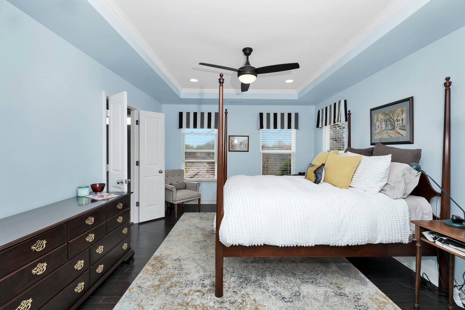 Wasserwaage auf einem Bettgestell